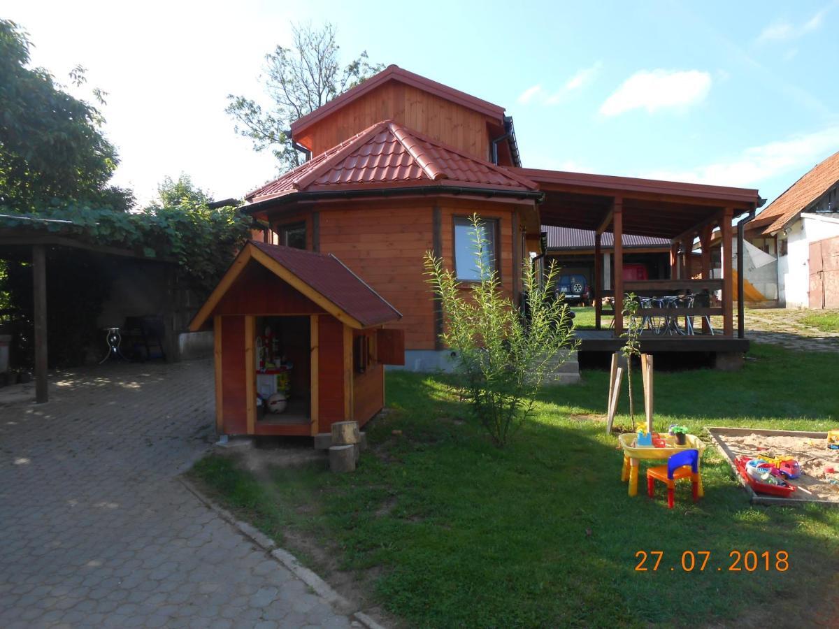 Domek Bialojany Extérieur photo